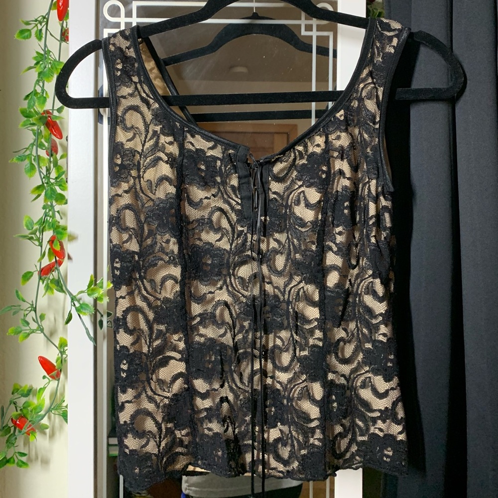 CDW lace top